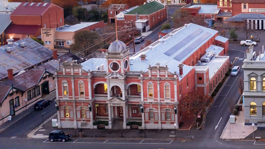 Castlemaine Town Hall – Get Lost