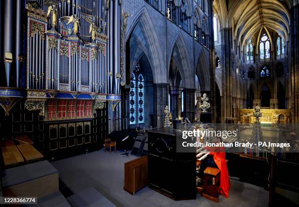 15 Peter Holder (Organist) Stock Photos, High-Res Pictures, and Images ...