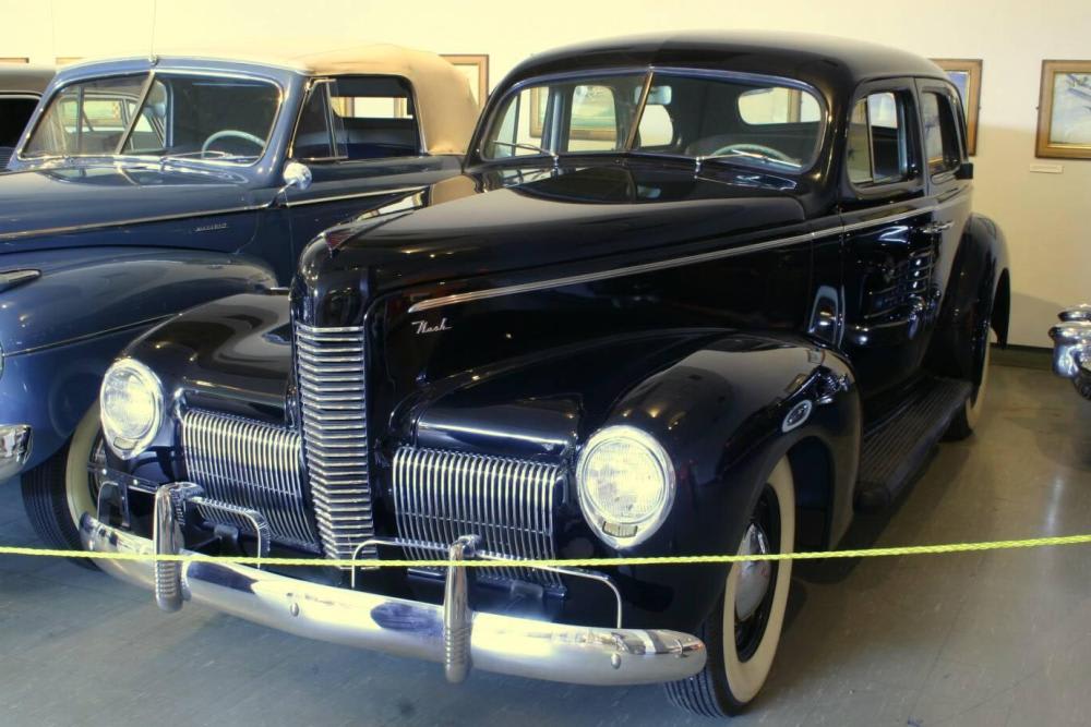 1940 Nash Ambassador - Information and photos - MOMENTcar