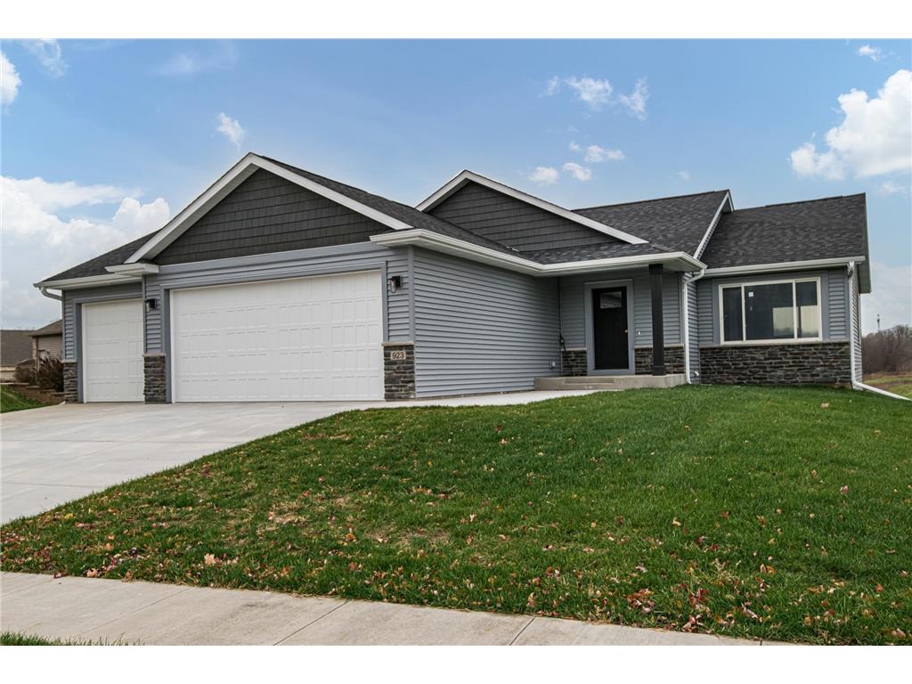 923 Londonderry Drive NW, Rochester, MN, 55901 | MLS: 6430964 | Edina ...