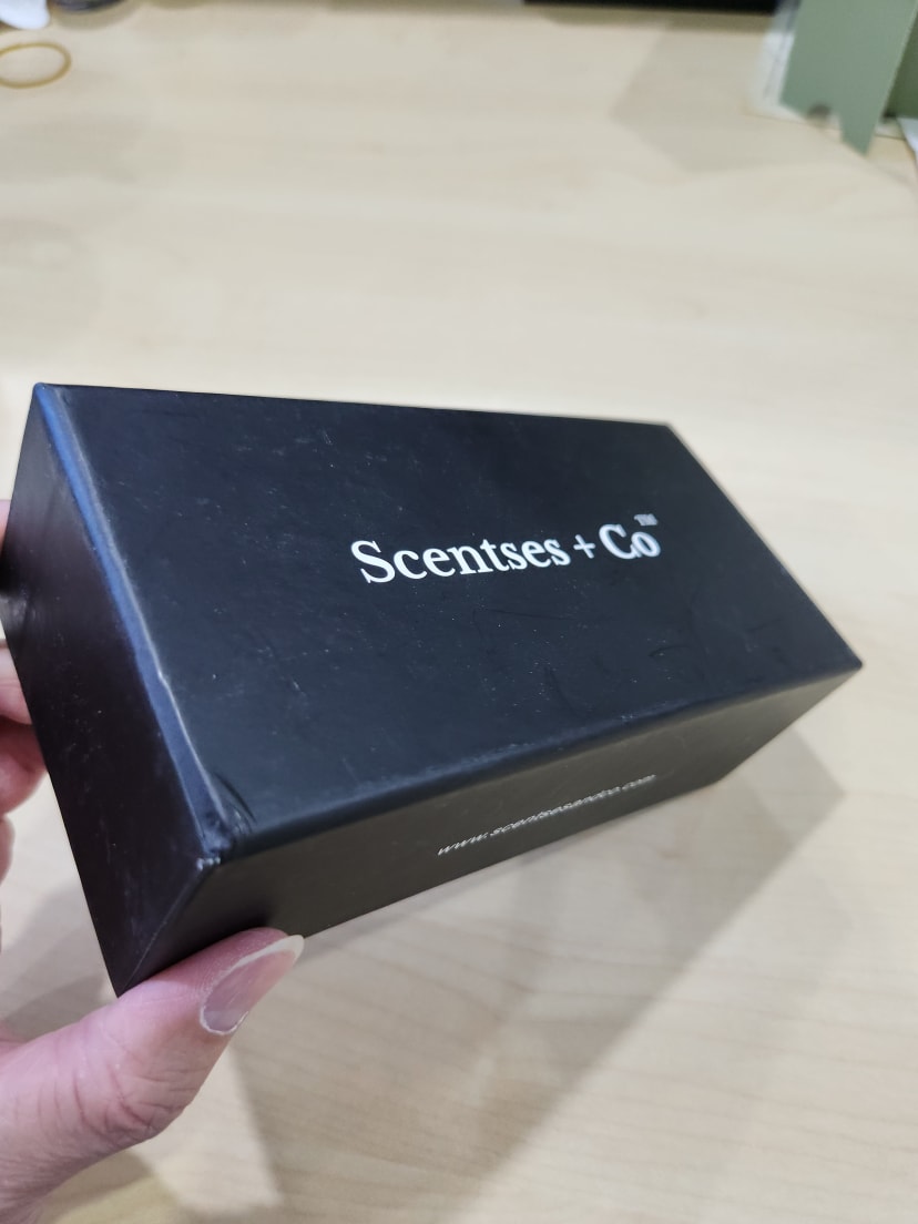 Toprint unit box packaging example