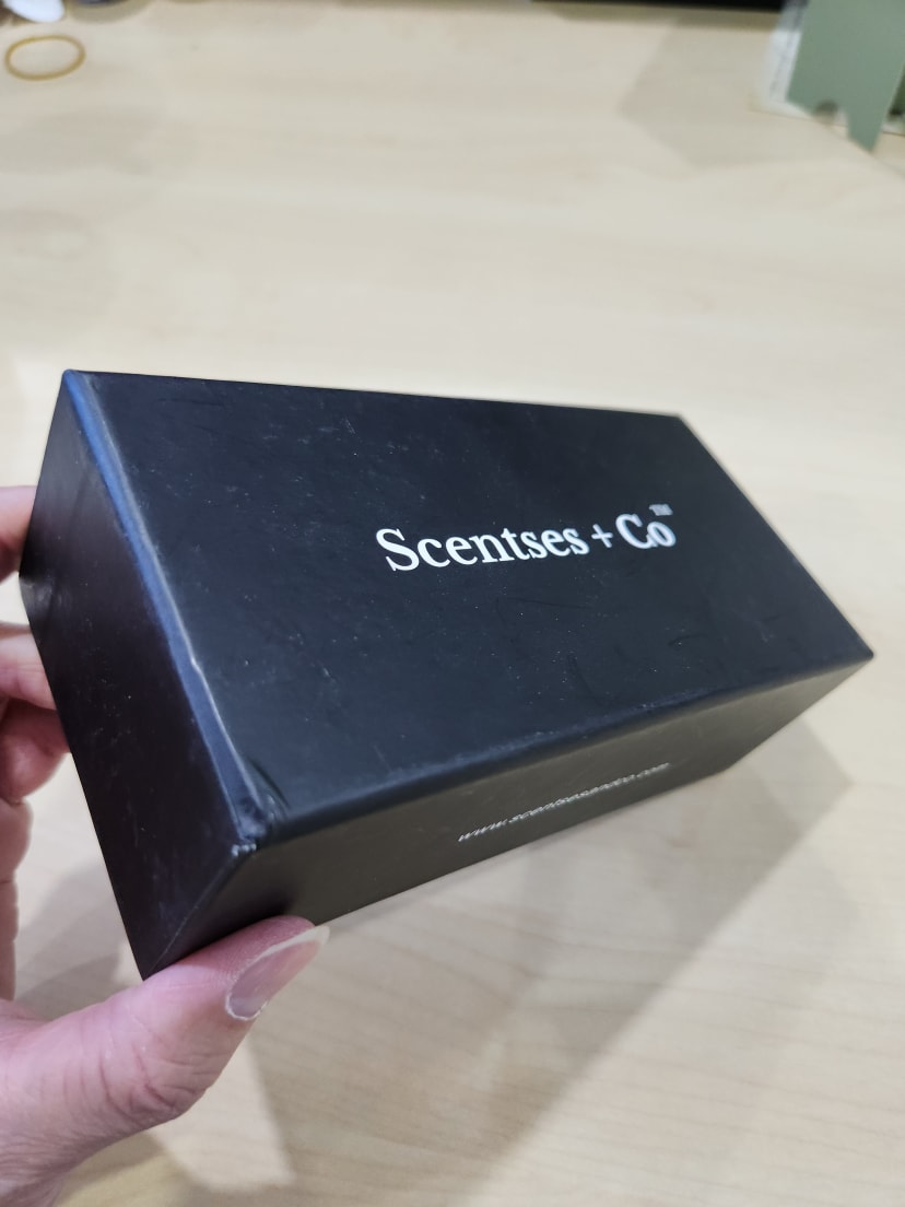 Toprint unit box packaging example
