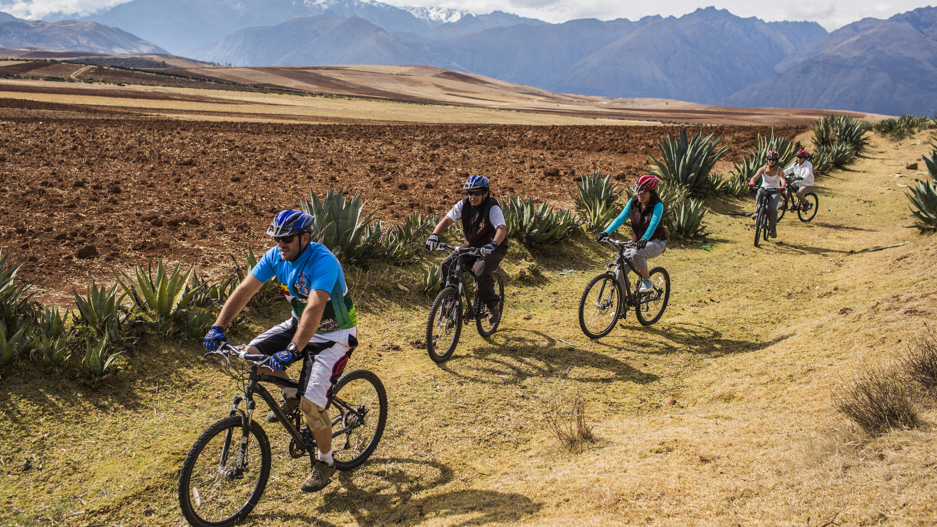 Family multi-sport adventure in the Sacred Valley