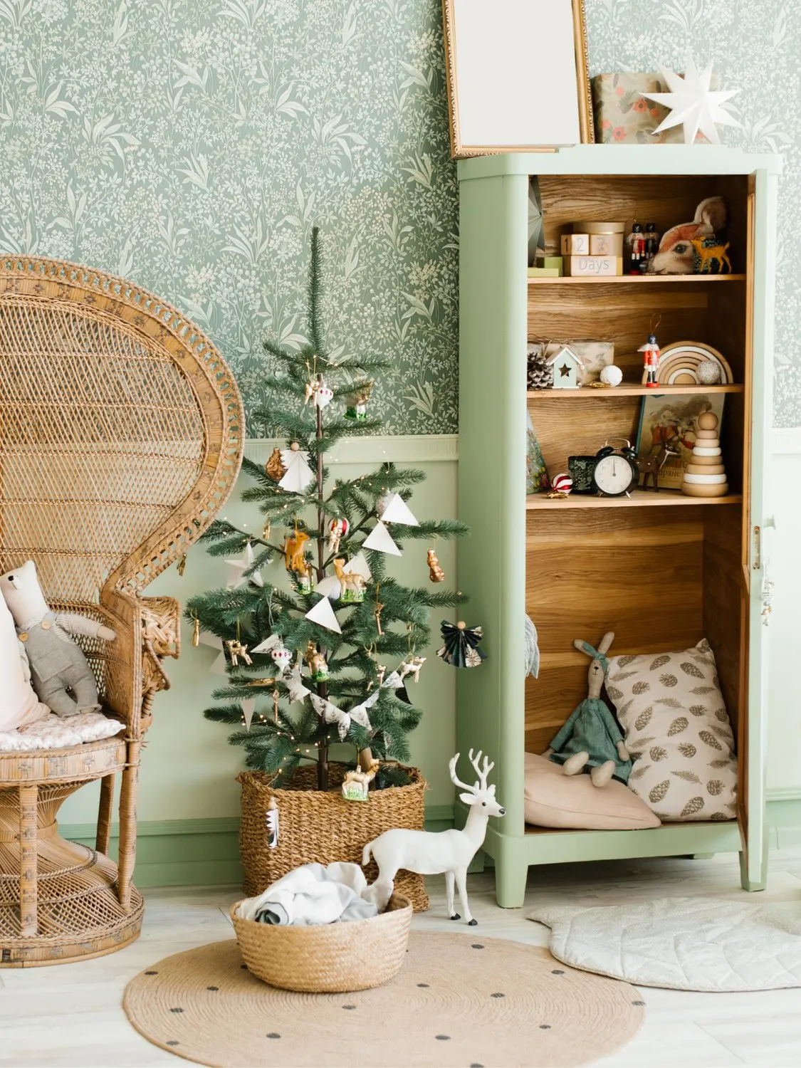 Featured Carousel Tile