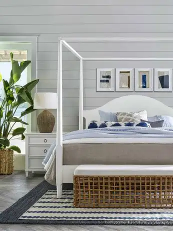 Featured Carousel Tile