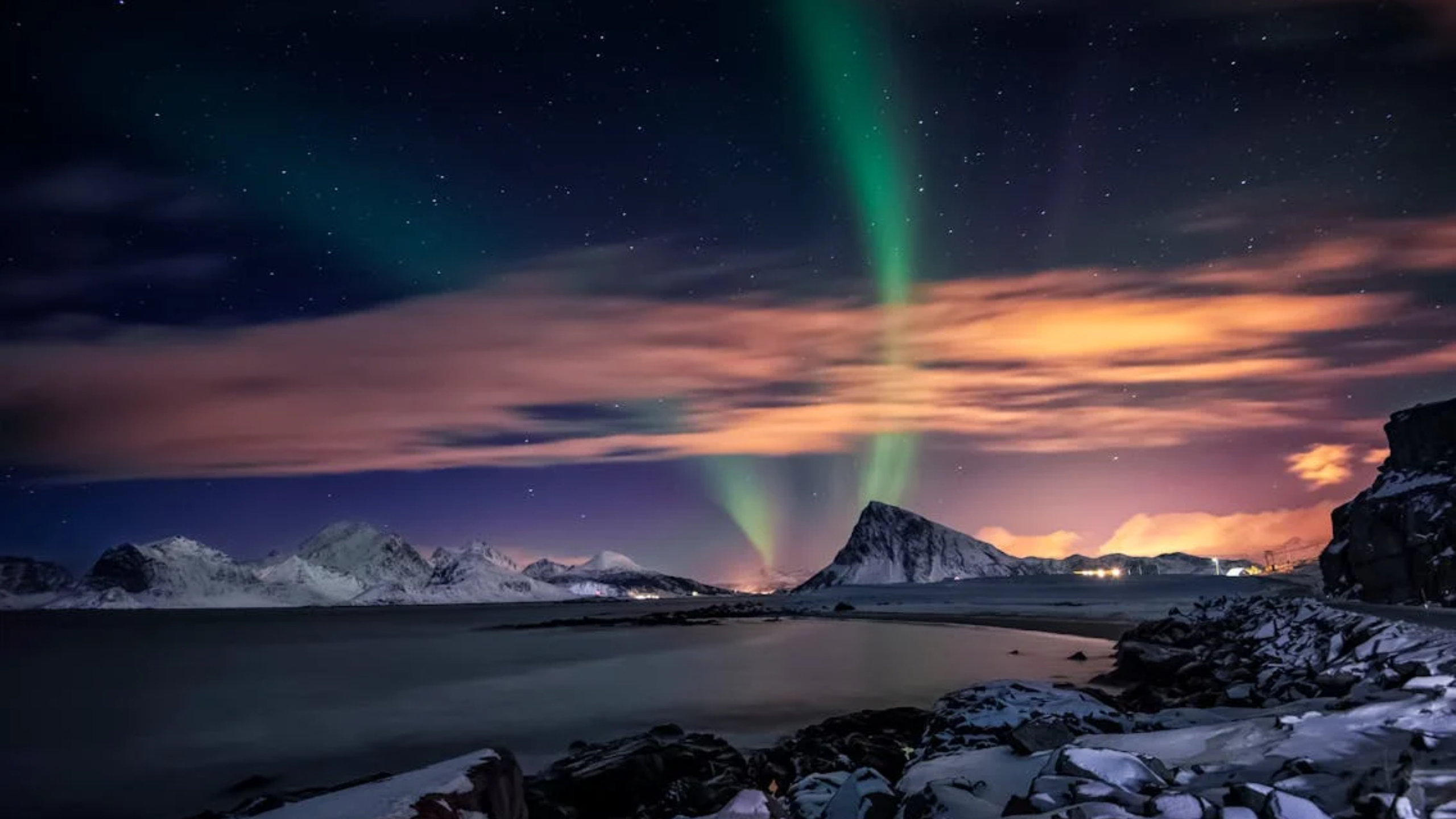 Cover Image for Experience the Magic of Norway's Northern Lights: An Unforgettable Tour Itinerary