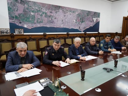 Глава Дербента провел совещание по обеспечению безопасности на выборах президента