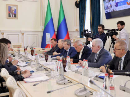 Под руководством Сергея Меликова обсуждены актуальные для региона вопросы