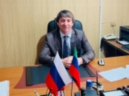 «Мы все разные, живём в разных республиках, разговариваем на разных языках, но Родина у нас одна- великая Россия», - Аслодин Аслудинов