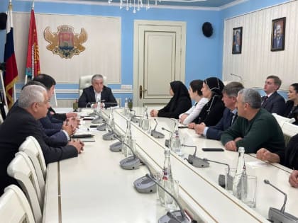 Юсуп Умавов вручил государственные награды участникам СВО