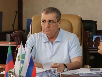 Мавсум Рагимов провел очередное аппаратное совещание