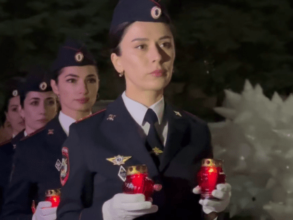 В Махачкале прошла памятная акция в честь погибших сотрудников МВД