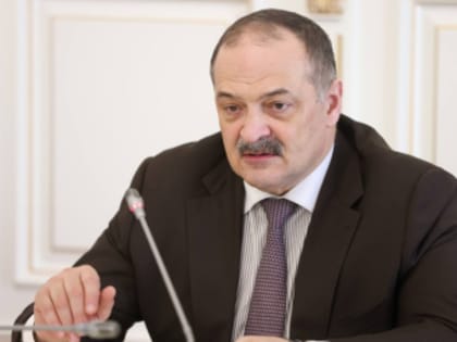 Сергей Меликов поручил усилить работу по организации выездных приемов граждан