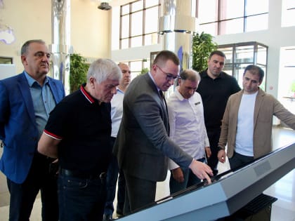 Депутаты парламента Дагестана посетили особую экономическую зону «Дубна» в Московской области