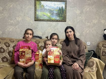 Имран Аваев подарил новогоднее настроение детям участников СВО