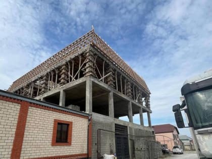 Суд признал трехэтажный каркас в Ленинкенте самовольной постройкой