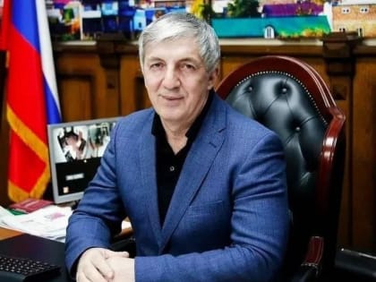 Мавсум Рагимов поздравил Хизри Абакарова с днём рождения