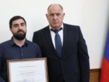 Гендиректор ООО «Каспий Глобал» Заур Хайдаков отмечен благодарностью Правительства РД за достигнутые трудовые успехи