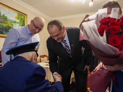 В Дагестане ветерану войны вручили орден Почета