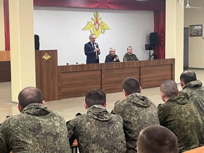 Энрик Муслимов встретился с военнослужащими, проходящими срочную службу в Краснодарском крае
