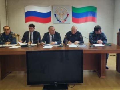 Итоги деятельности Антитеррористической комиссии Кумторкалинского района за 2023 год и задачах на 2024 год обсудили на заседании АТК