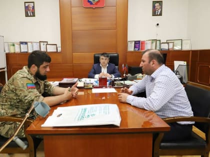 Около 20 обращений рассмотрел глава Табасаранского района Магомед Курбанов