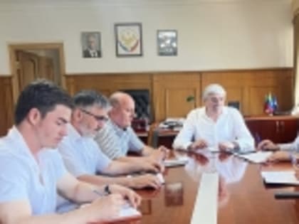В Новолакском районе под председательством главы муниципалитета Мамати Гамзатова обсудили актуальные вопросы