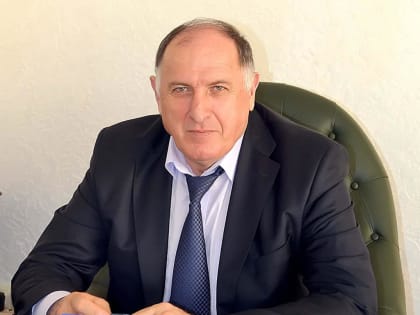 Абдулмуслим Абдулмуслимов поздравил дагестанских женщин с Международным женским днём