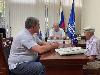 Сенатор Российской Федерации Ильяс Умаханов провел прием граждан