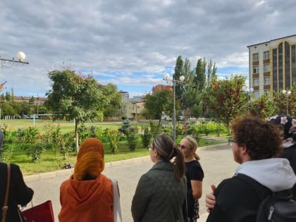 Активисты волонтерского центра посетили ботанический сад в Дагестане