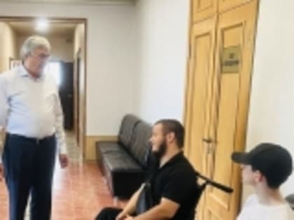 Мамати Гамзатов взял на личный контроль решение вопроса инвалида, сына участника СВО, Ахмедова Ахмада