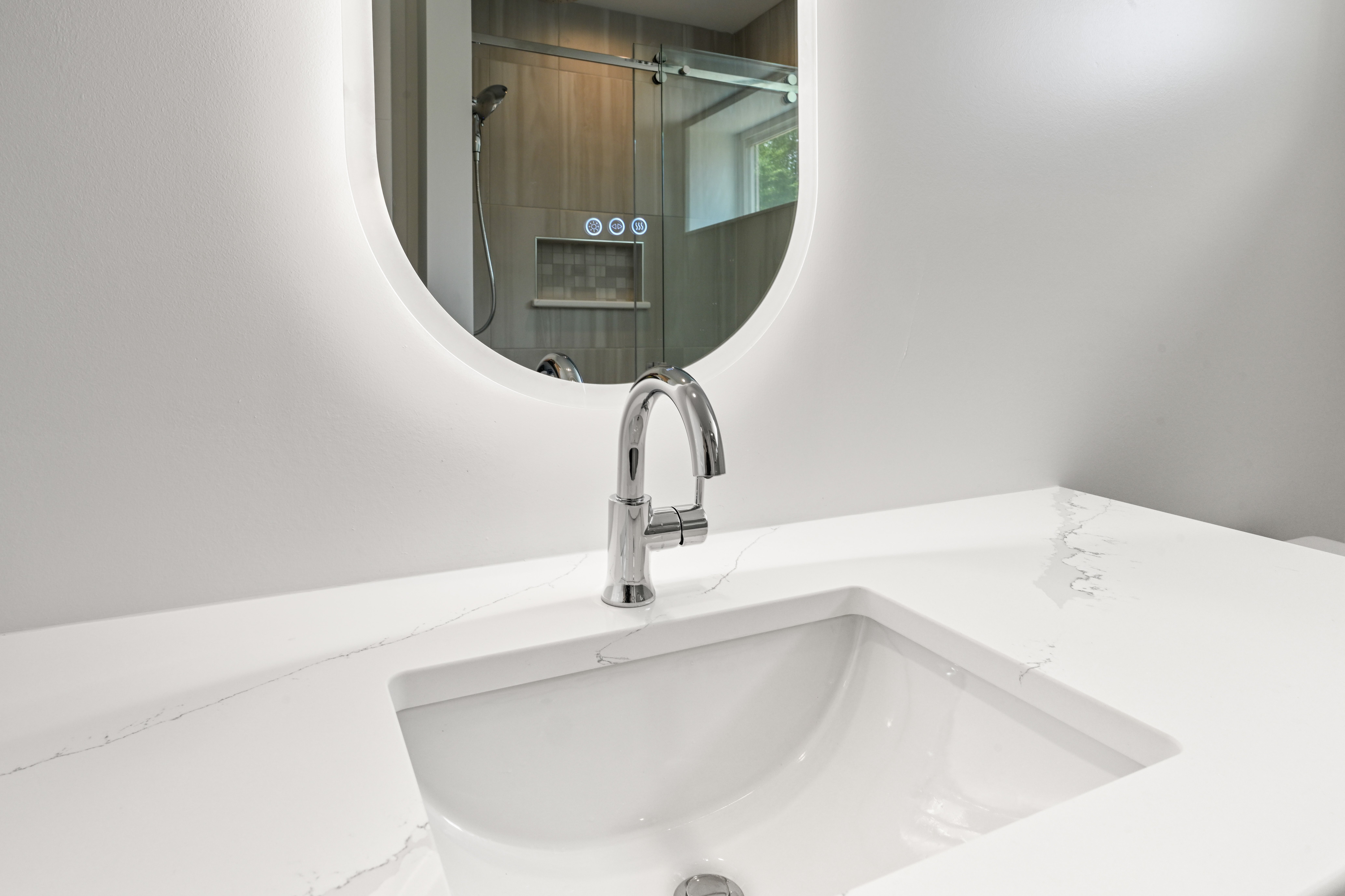 Guest bathroom with tile surround and modern vanity