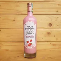 Four Cousins Strawberry Cream Liqueur 500ml.