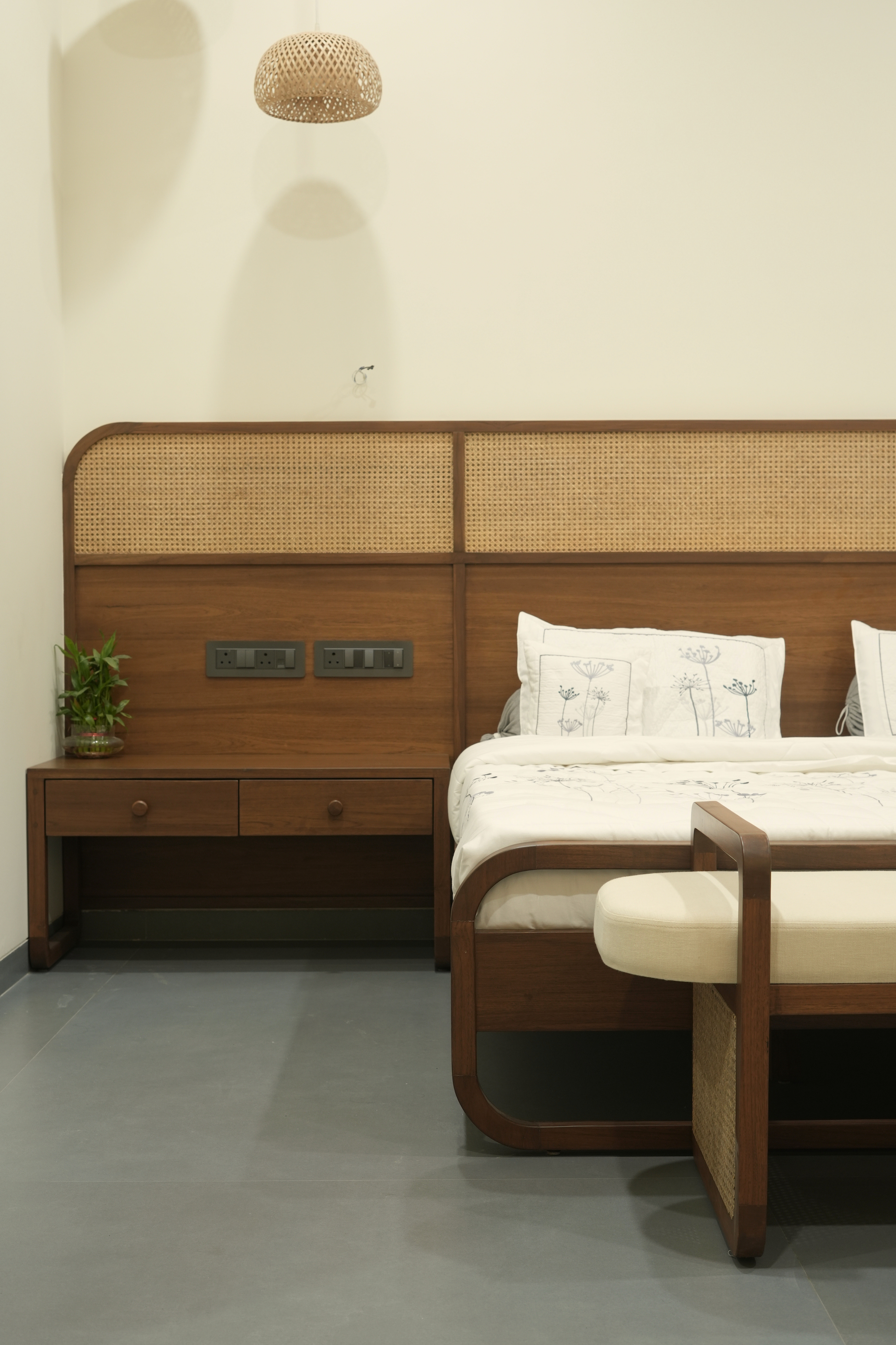 Mrs. Jaini Desai's Abode — 4