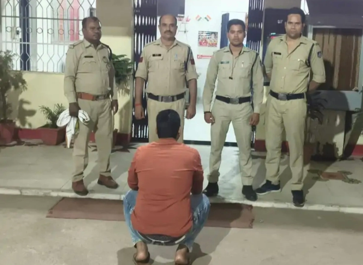 सागर में घूम रहा जिलाबदर का अपराधी  गिरफ्तार: 8 जिलों में प्रवेश पर था प्रतिबंध