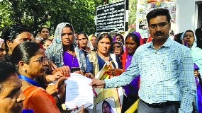 आशा कार्यकर्ताओं ने अपनी मांगों को लेकर ज्ञापन सौंपा