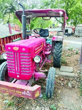 अवैध उत्खनन पर जिला प्रशासन की कार्रवाई में 2 ट्रैक्टर-ट्रॉली जब्त
