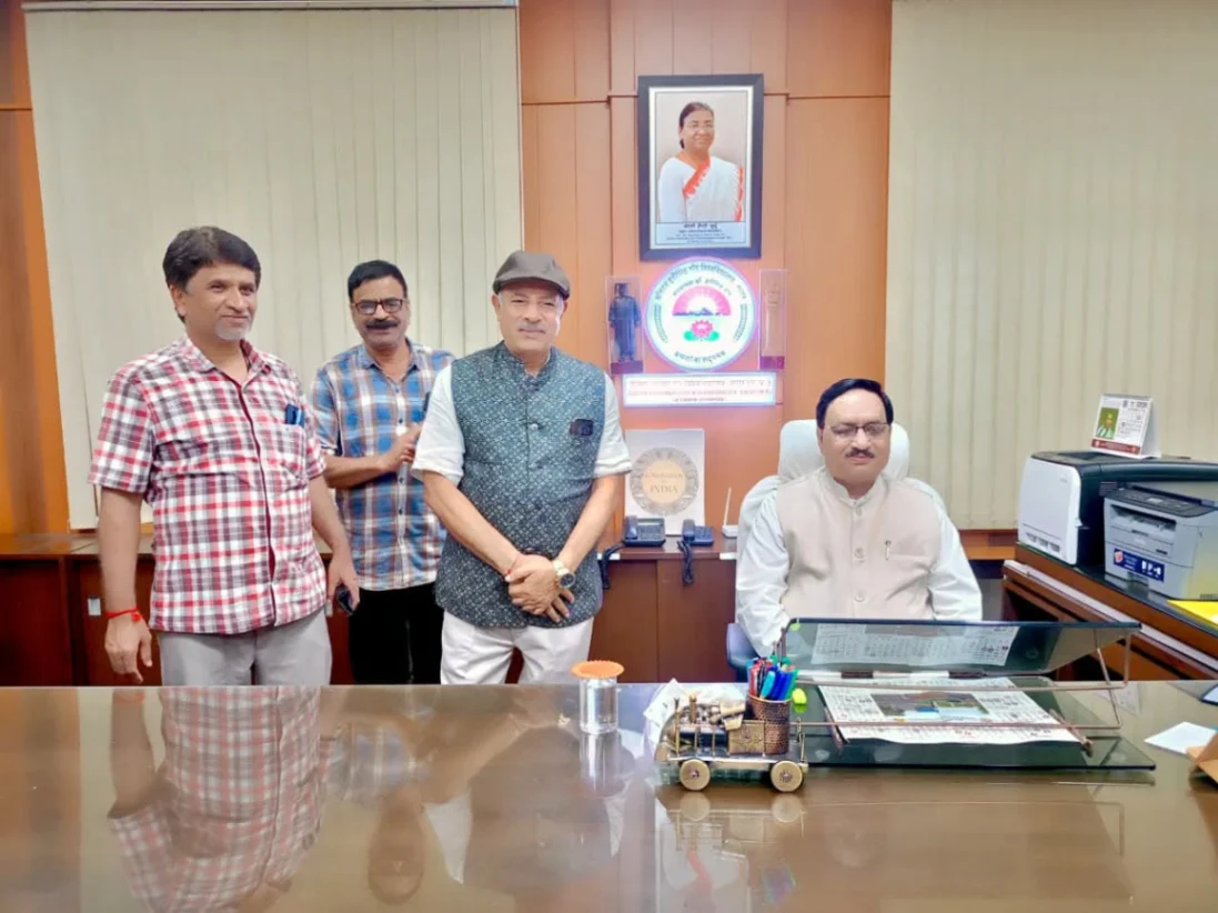 विश्वविद्यालय: प्रो. नागेश दुबे को मिला कुलपति का प्रभार