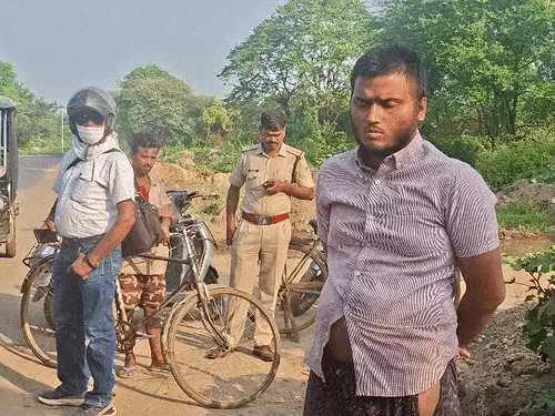 जबलपुर: सेना की फैक्ट्री के पास संदिग्ध हालत में मिला यूपी का युवक, खुद को बता रहा था पाकिस्तानी
