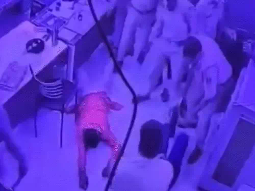 इंदौर: रिपोर्ट लिखाने पहुंचे BJP कार्यकर्ता को थाने में पीटा और घसीटा, TI समेत 7 पुलिसकर्मी सस्पेंड