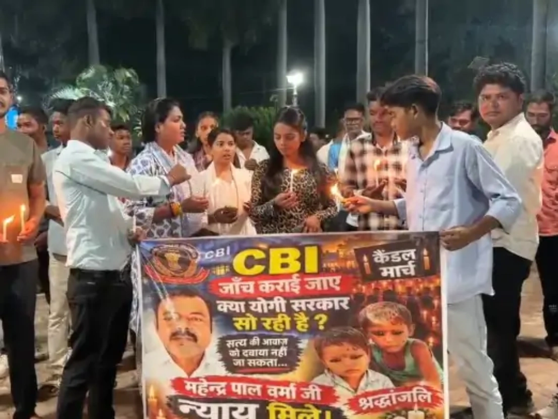 पन्ना: बांदा में दो बच्चों की हत्या के विरोध में निकला कैंडल मार्च, CBI जांच की उठी मांग