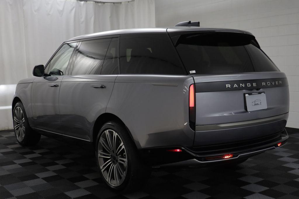 New 2026 Land Rover Range Rover SE