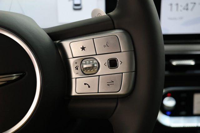 New 2024 Genesis GV60 Advanced AWD