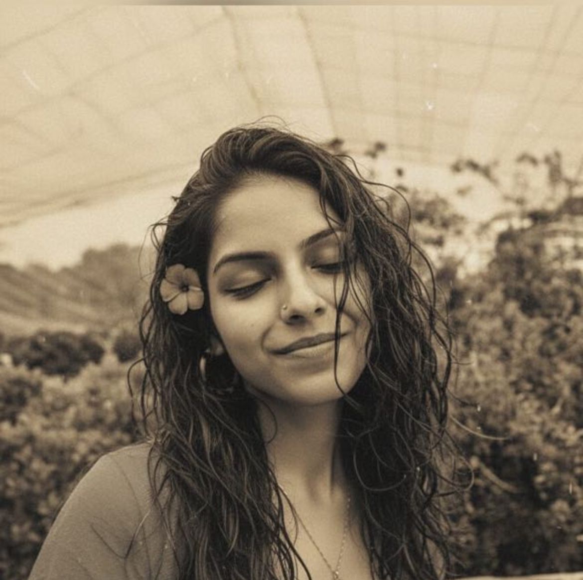 Vartika Mishra Lifestyle Influencer artist profile photo on Kalamanch.art