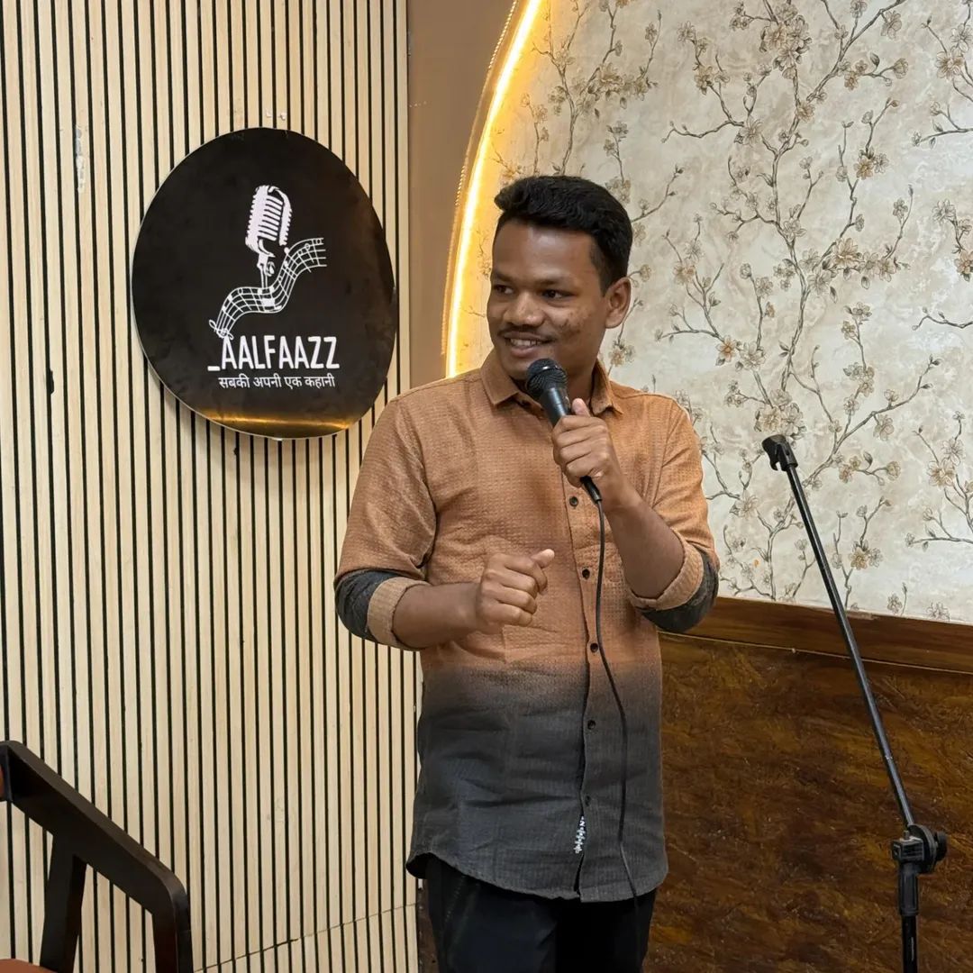 Keshav Singh Maravi Anchor / Comedian / Writer / Scriptwriter / Content Creator / Influencer / Storyteller / Digital Creator / Folk Theatre & Traditional Story Performance / Hindi Shayari / Comedy Shayari / Motivational Poetry / Storytelling / Stand-up Comedy / Stage Performance / Spoken Word Poetry / Event Hosting artist profile photo on Kalamanch.art
