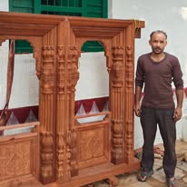 Lalit Wood Craft / Likhai Woodwork artist profile photo on Kalamanch.art
