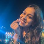 Pallavi Jain Regional Singer / Folk Singer / Devotional Singer / Live Performer / Playback Singer / Wedding Singer / Bhajan Singer / Semi-Classical Singer artist profile photo on Kalamanch.art