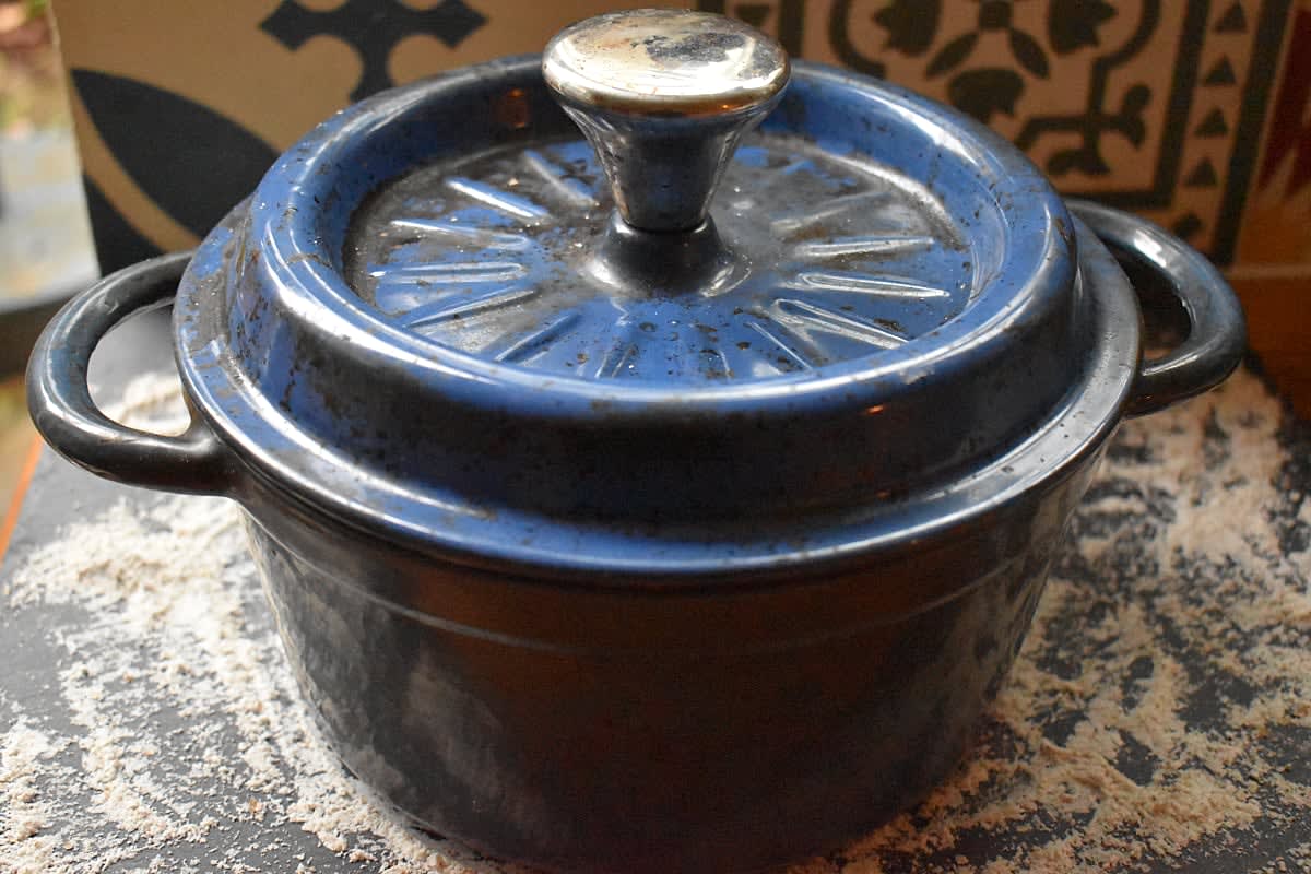 Casserole pot used to make Oat and Khorasan Soda Bread