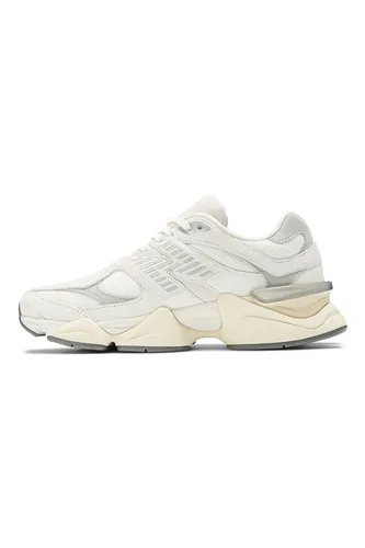 New Balance 9060 - Ретро футуризъм и комфорт