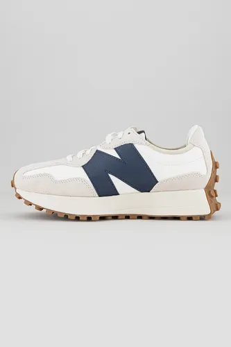 New Balance 327 - иновативен ретро дизайн за съвременното ежедневие